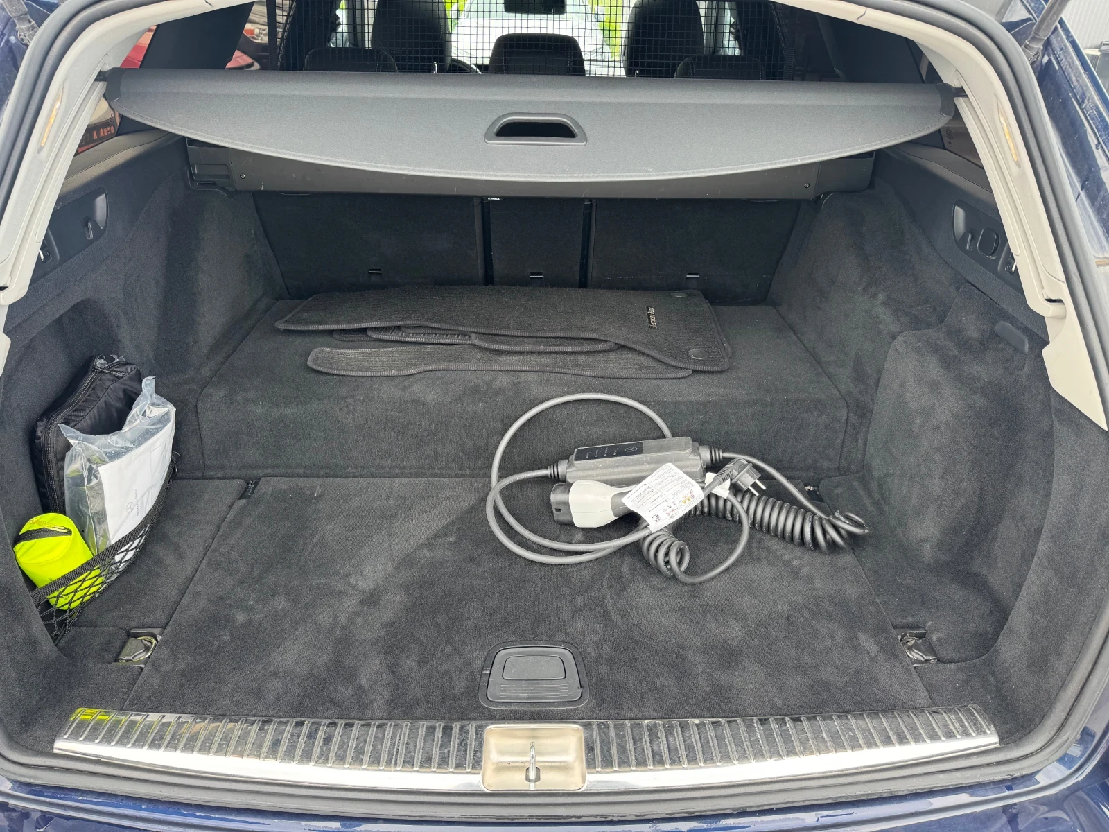 Mercedes-Benz E 300 DE/EQ/360/PlugIn, снимка 11 - Автомобили и джипове - 54662600