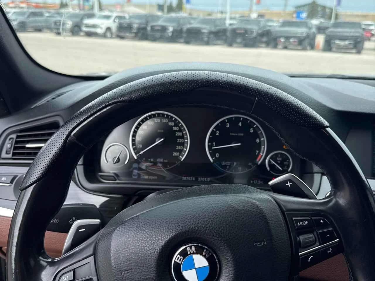 BMW 535 М ПАКЕТ/xDrive/ШИБЕДАХ/ПОДГРЕВ/CARFAX/ФИНАНСИРАНЕ, снимка 8 - Автомобили и джипове - 54723710