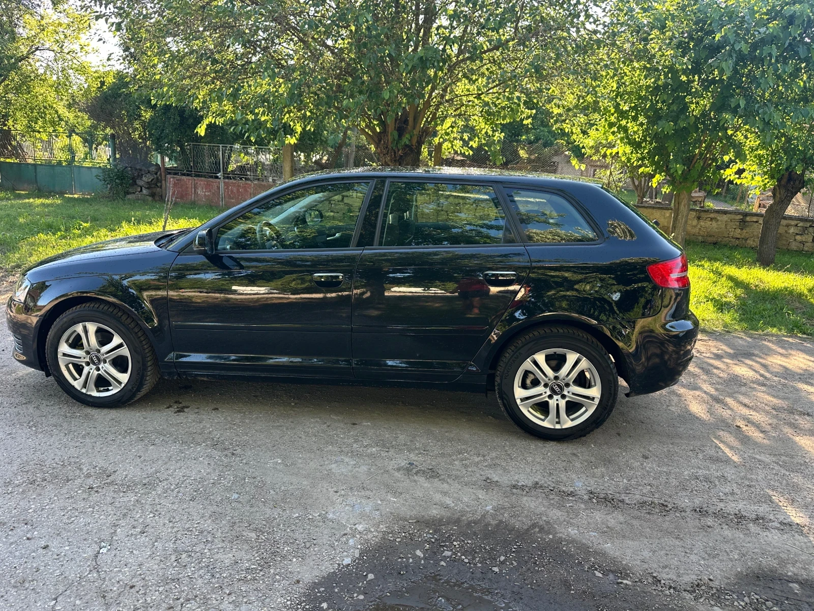 Audi A3 1.6 TDI 90kc , снимка 7 - Автомобили и джипове - 54823889