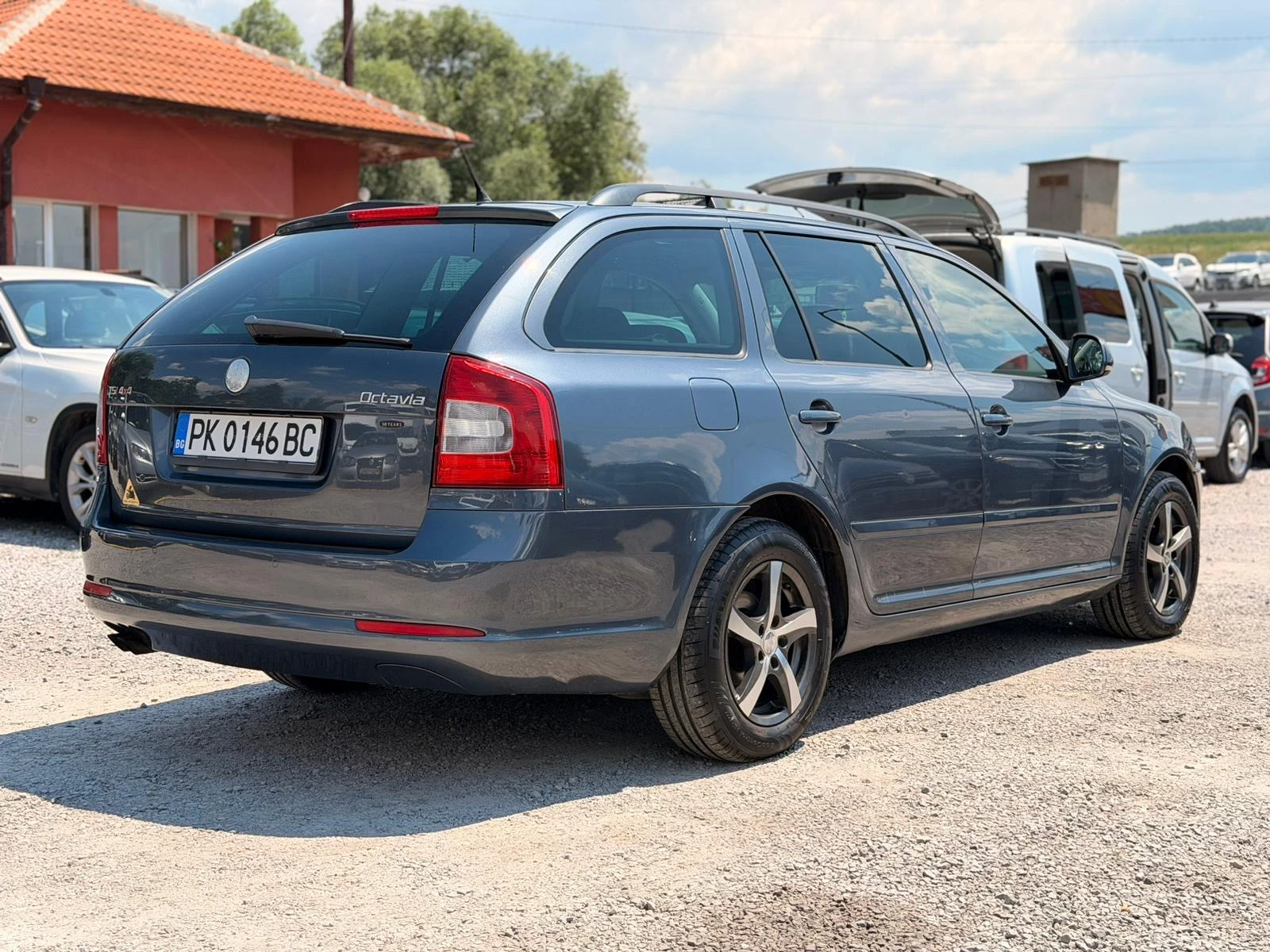 Skoda Octavia 1.8TFSI 4x4, снимка 5 - Автомобили и джипове - 55086403