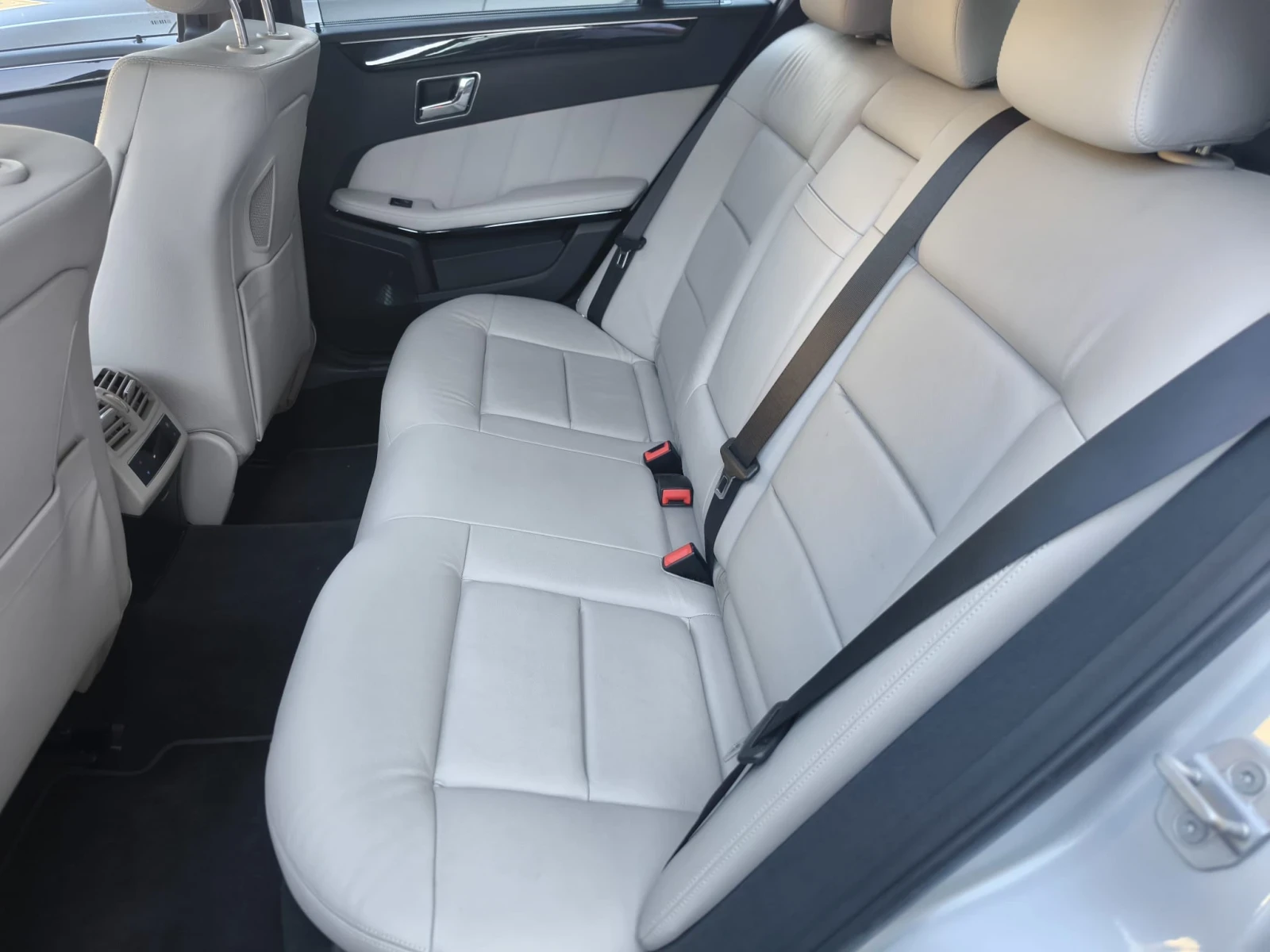 Mercedes-Benz E 350 Cdi 4-MATIK full, снимка 5 - Автомобили и джипове - 55227155