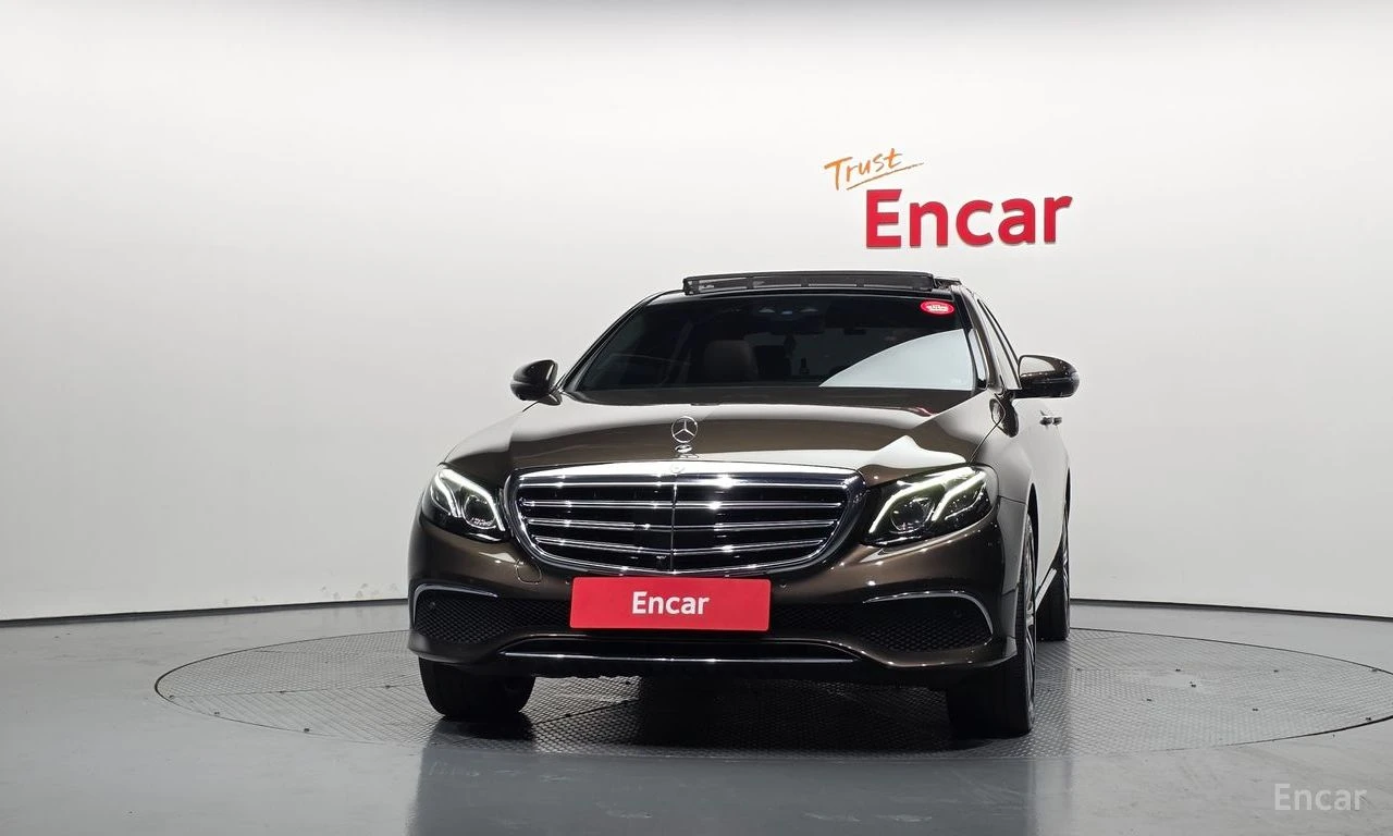 Mercedes-Benz E 400 4MATIC* BURMESTER* ОБДУХВАНЕ* LANE* ASSIST* 360КАМ, снимка 3 - Автомобили и джипове - 55587628