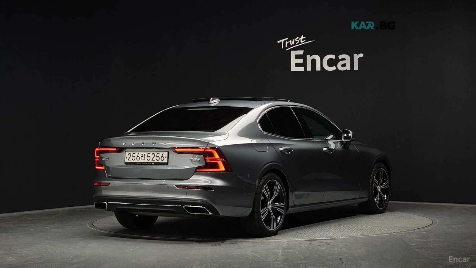 Volvo S60 T5* INSCRIPTION* DISTRONIC* 360* МАСАЖИ* ОБДУХ* , снимка 3 - Автомобили и джипове - 55694069