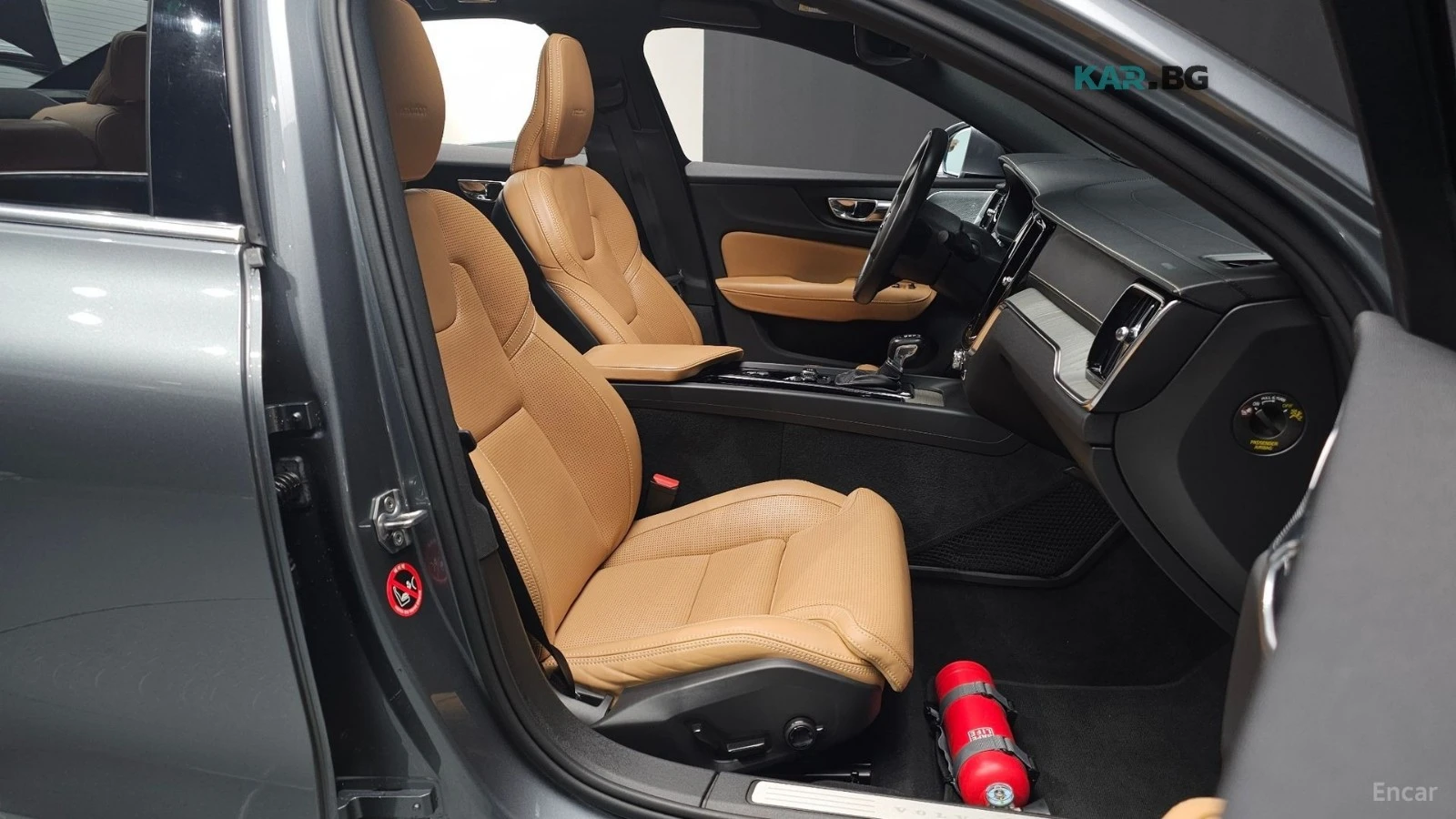 Volvo S60 T5* INSCRIPTION* DISTRONIC* 360* МАСАЖИ* ОБДУХ* , снимка 9 - Автомобили и джипове - 55694069
