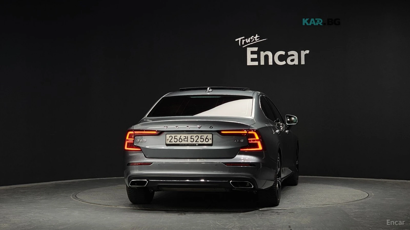 Volvo S60 T5* INSCRIPTION* DISTRONIC* 360* МАСАЖИ* ОБДУХ* , снимка 4 - Автомобили и джипове - 55694069