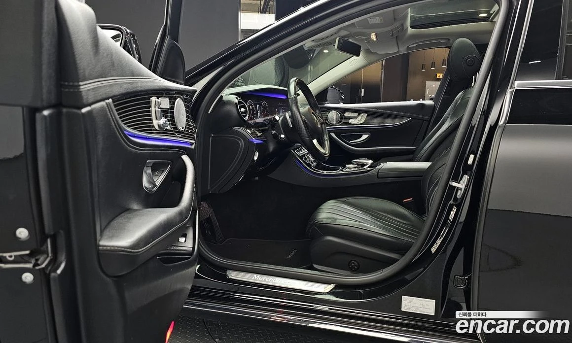 Mercedes-Benz E 400 E400 4MATIC Exclusive, снимка 10 - Автомобили и джипове - 55697220