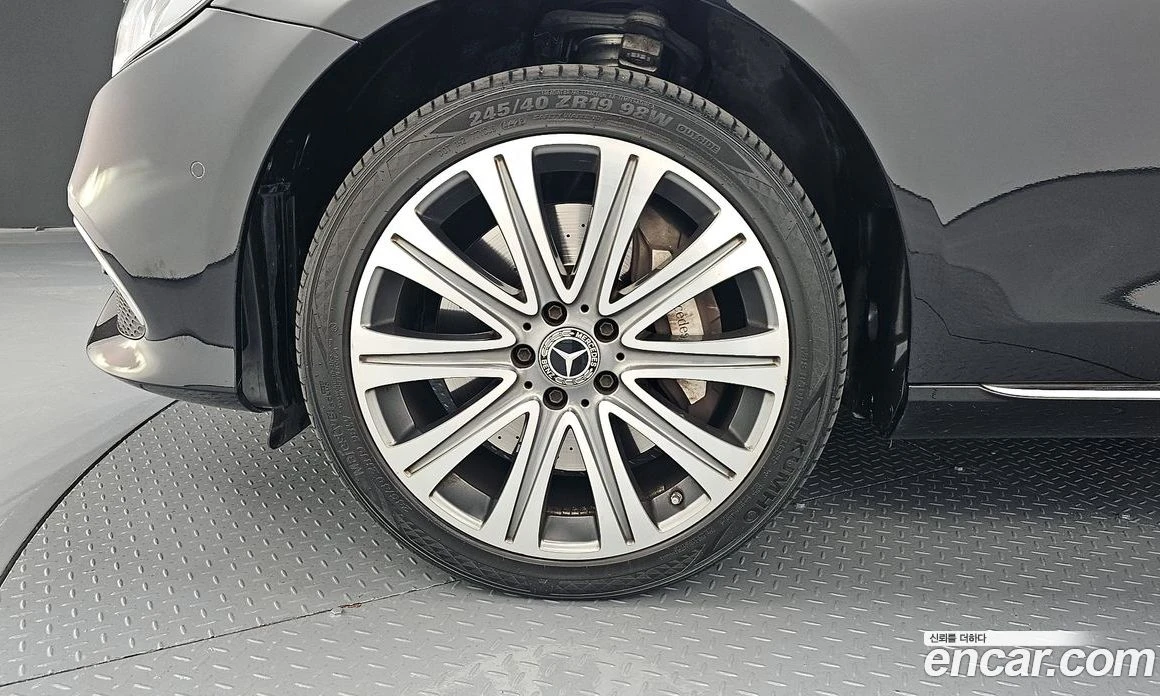 Mercedes-Benz E 400 E400 4MATIC Exclusive, снимка 5 - Автомобили и джипове - 55697220