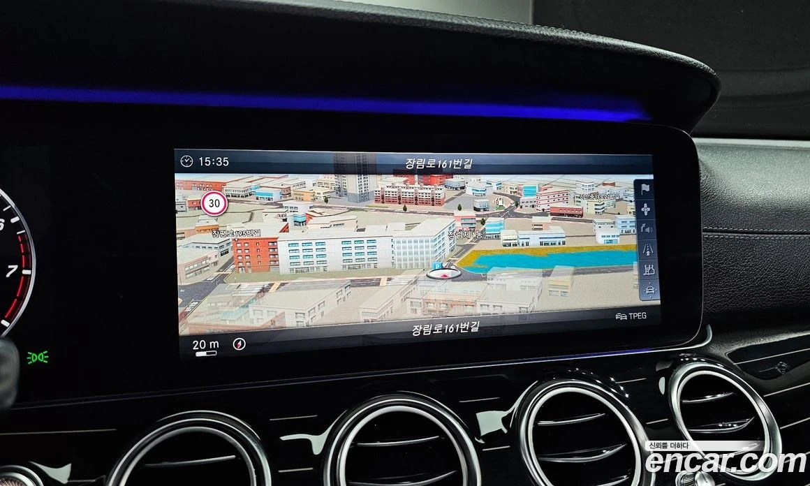 Mercedes-Benz E 400 E400 4MATIC Exclusive, снимка 14 - Автомобили и джипове - 55697220