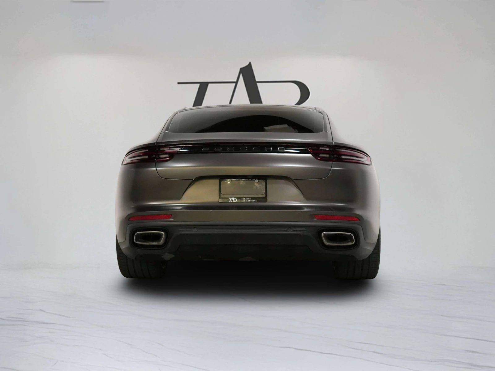 Porsche Panamera * 4 | PREMIUM PLUS PKG | MATTE | 21 IN * CARFAX * , снимка 7 - Автомобили и джипове - 56073110