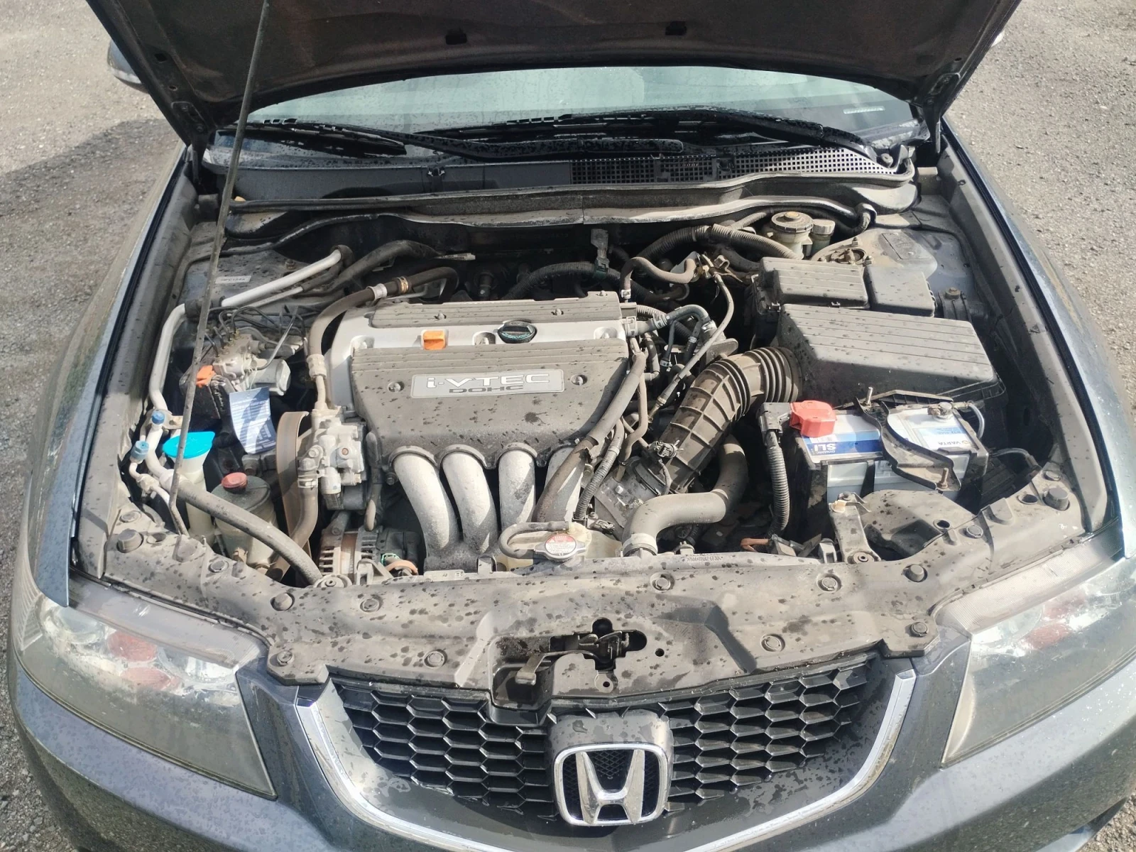 Honda Accord 2.0 бензин, снимка 4 - Автомобили и джипове - 56739622