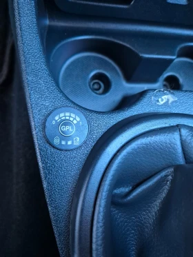 Dacia Duster 1.6I ГАЗ ITALY TOP, снимка 15