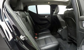 Volvo XC40 ULTIMATE* BRIGHT* 360КАМЕРА* LANE* ASSIST* ПАНОРАМ, снимка 13