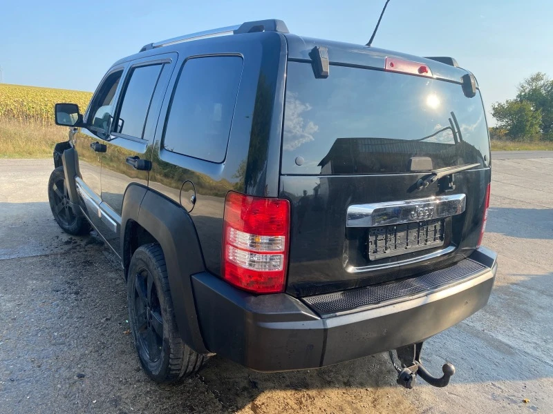 Jeep Cherokee 2.8 CRDI, снимка 6 - Автомобили и джипове - 41948045