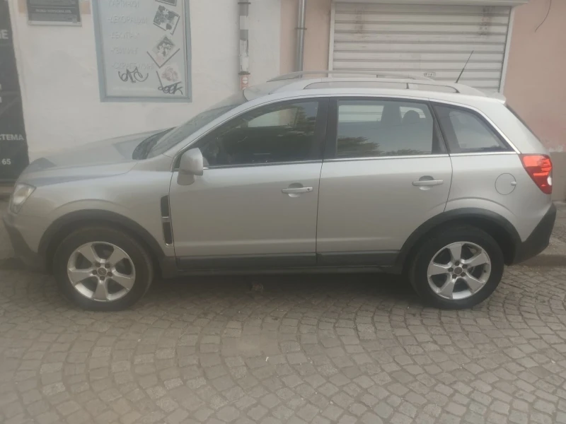 Opel Antara 2.0, снимка 2 - Автомобили и джипове - 47056830