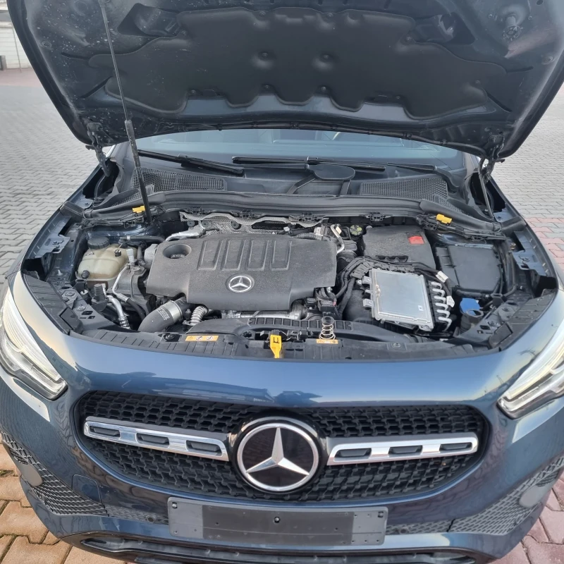 Mercedes-Benz GLA 2.0 CDI, снимка 15 - Автомобили и джипове - 48130155