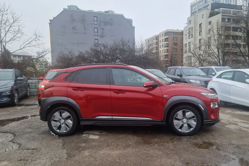 Hyundai Kona 64KW/Premium/SOH98%, снимка 2 - Автомобили и джипове - 48272344