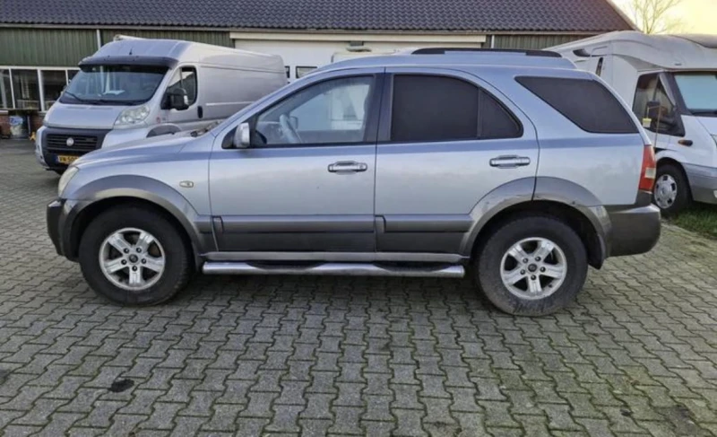 Kia Sorento, снимка 3 - Автомобили и джипове - 49000424