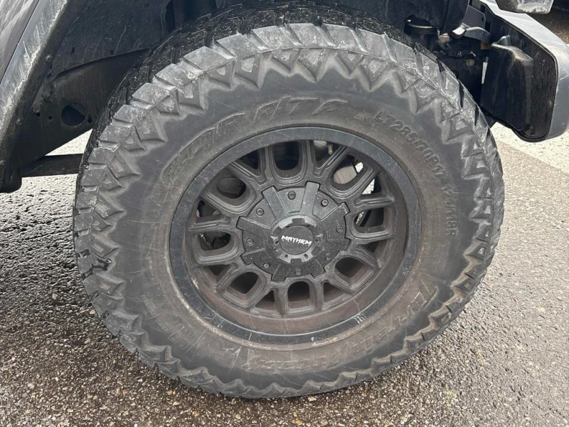 Jeep Wrangler Unlimited Sahara 2018* CARFAX * БЕЗ ПЪРВОНАЧАЛНА, снимка 6 - Автомобили и джипове - 52901161