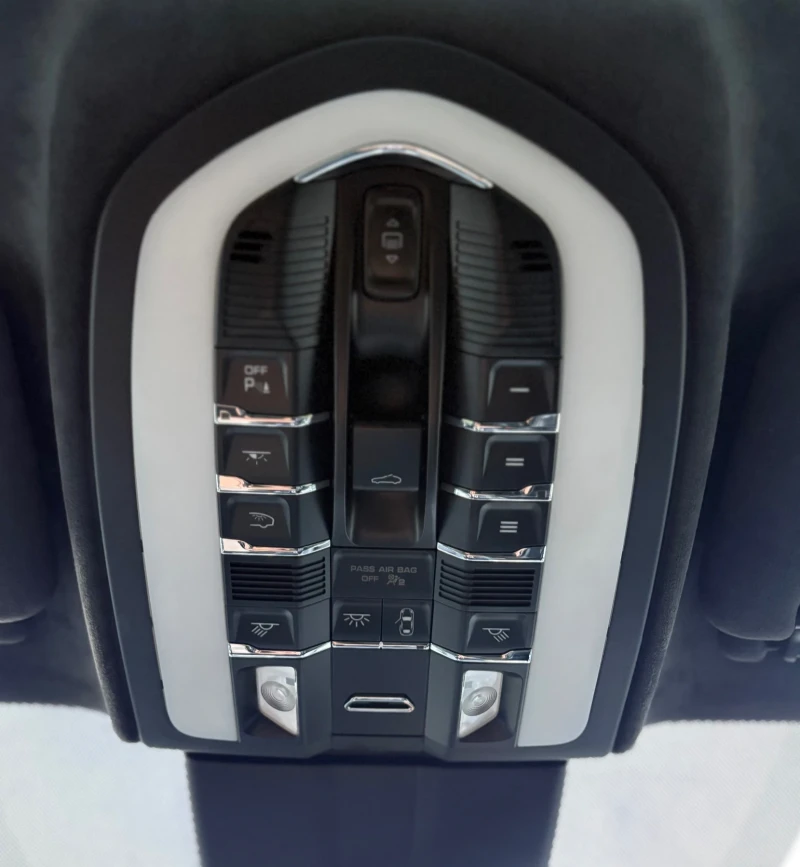 Porsche Cayenne Platinum Edition GTS Pack 3.0D, снимка 14 - Автомобили и джипове - 52921739