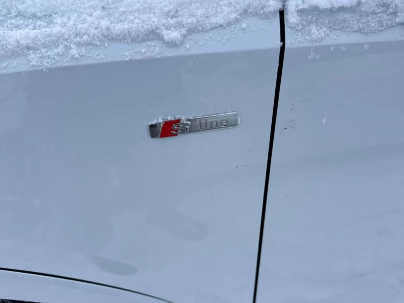 Audi Q3 * Technik * CARFAX * БЕЗ ПЪРВОНАЧАЛНА ВНОСКА, снимка 11 - Автомобили и джипове - 53275475