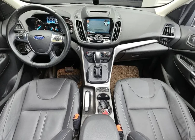 Ford Kuga 2.0 Trendy - изображение 7