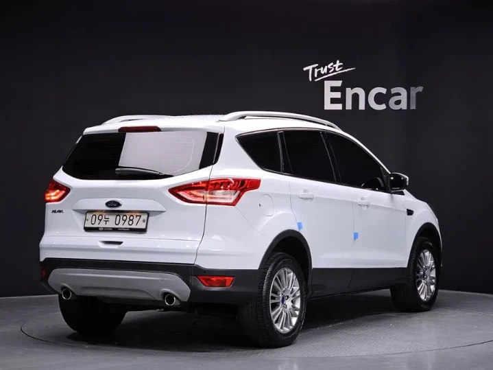Ford Kuga 2.0 Trendy - изображение 2