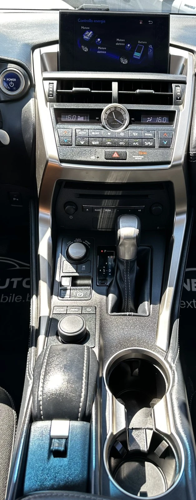 Lexus NX 300h 2.5HYBRID 197HP 4Х4 EURO6B, снимка 11 - Автомобили и джипове - 53179515