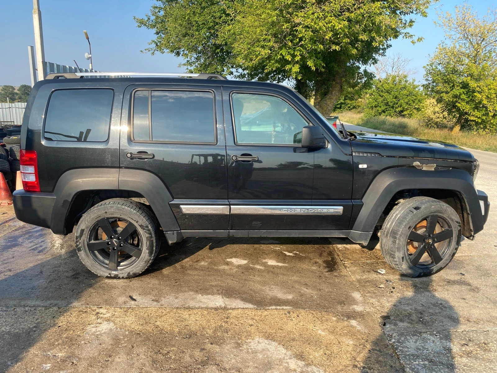 Jeep Cherokee 2.8 CRDI - изображение 3