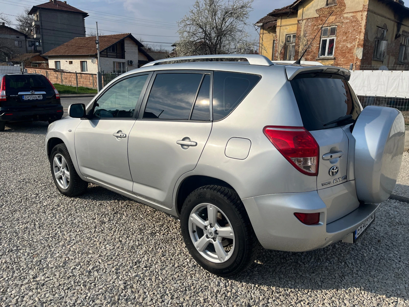 Toyota Rav4 ВС екстри !! 2.2 136коня - изображение 3