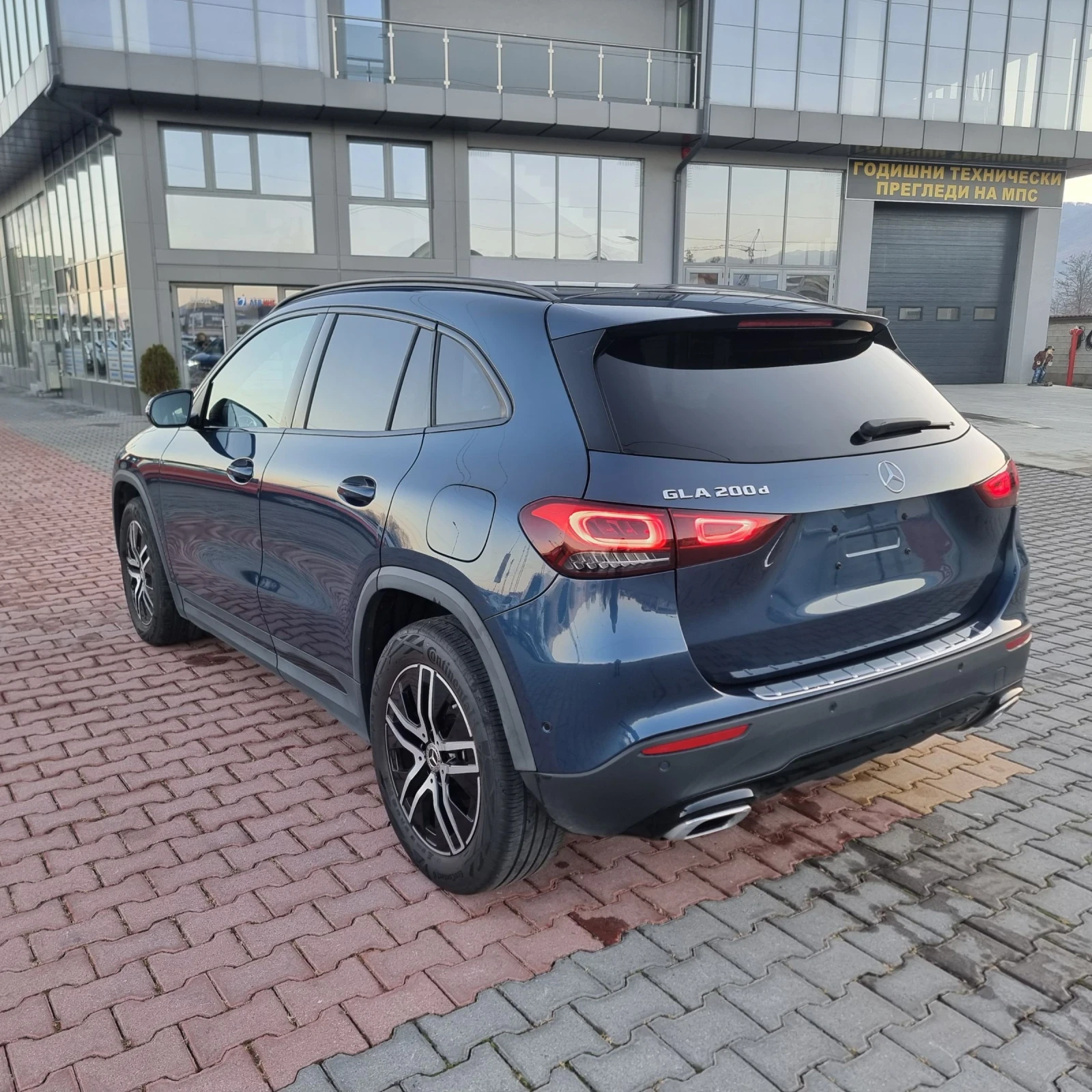 Mercedes-Benz GLA 2.0 CDI - изображение 3