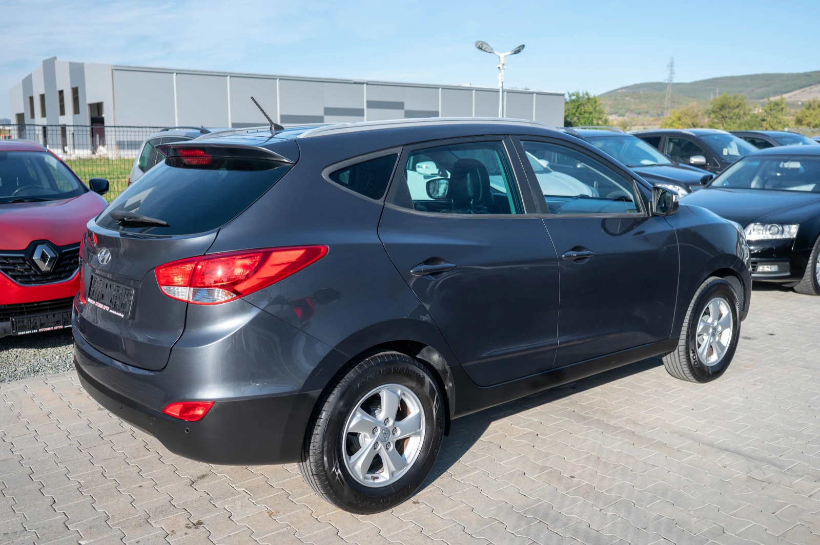 Hyundai IX35 2.0i* Бензин* 163кс* кожа - изображение 6