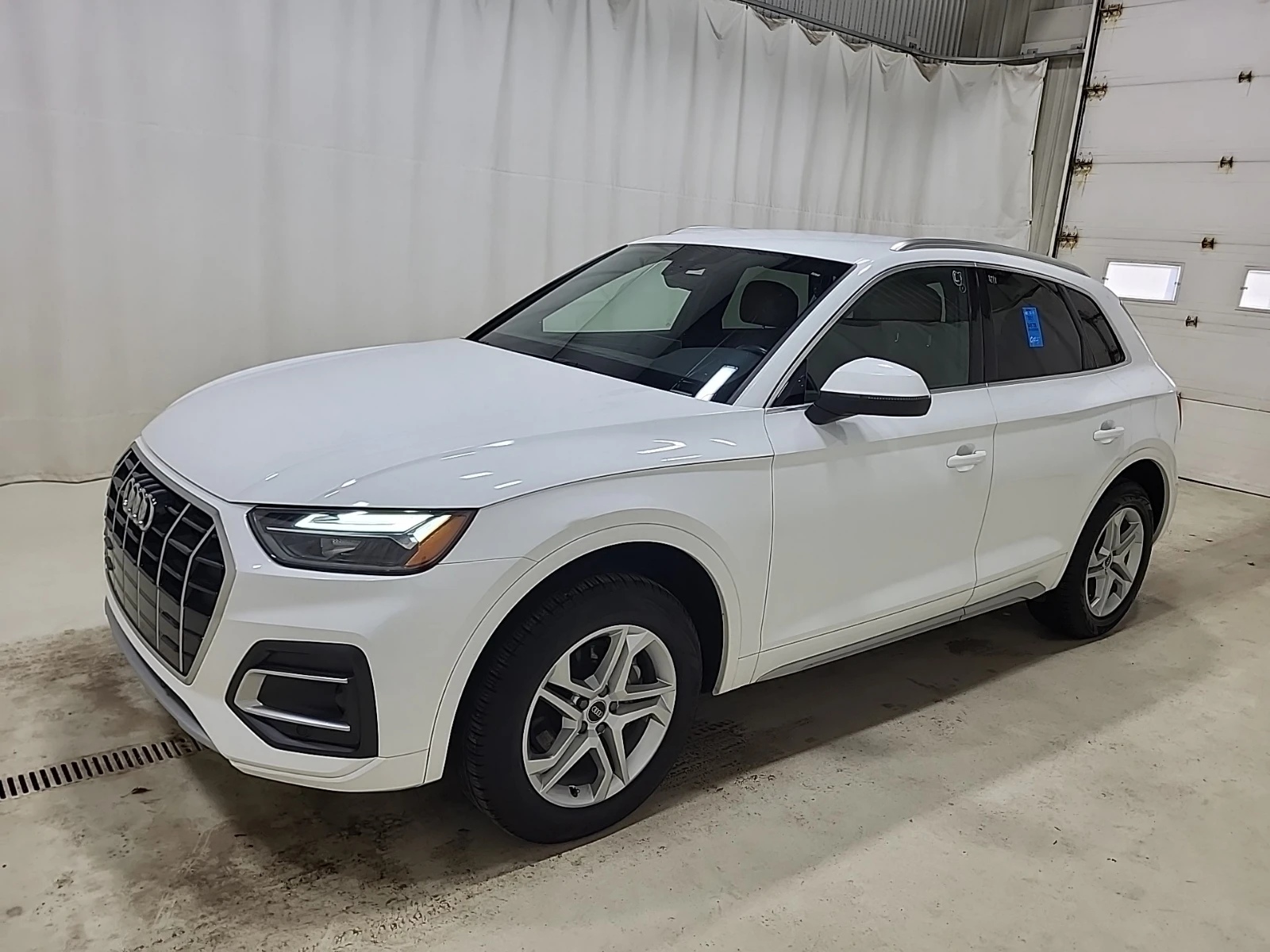 Audi Q5 KOMFORT* QUATTRO* B&OLUFSEN АвтоКредит(ЦЕНА ДО БГ) - изображение 6