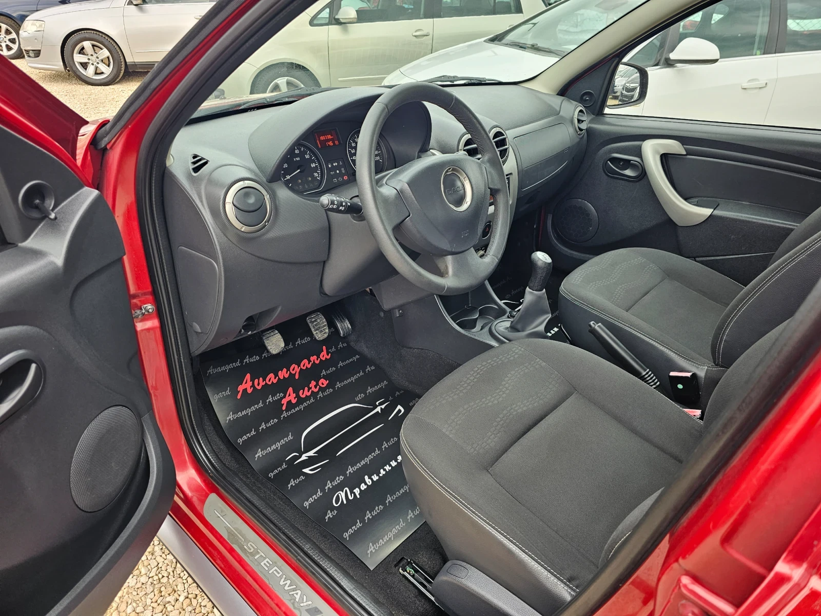 Dacia Duster Stepwey, 1.6i, 87к.с. - изображение 8