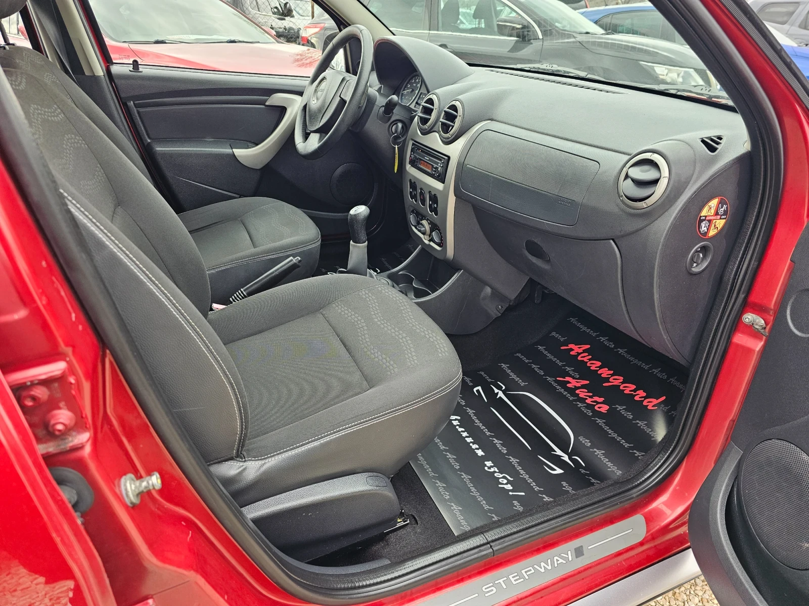 Dacia Duster Stepwey, 1.6i, 87к.с. - изображение 9