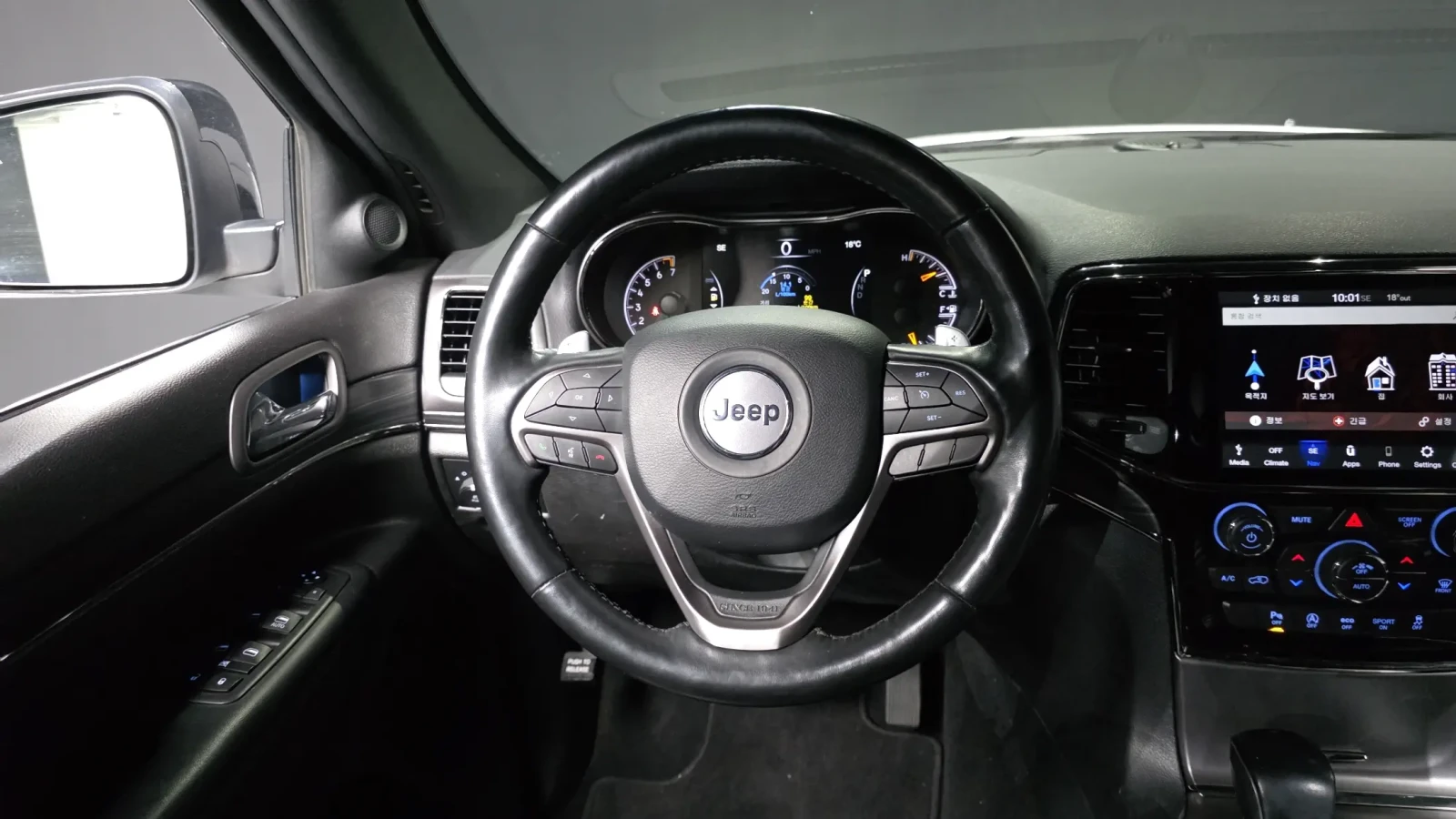 Jeep Grand cherokee 3.6 Limited X, снимка 8 - Автомобили и джипове - 54512988