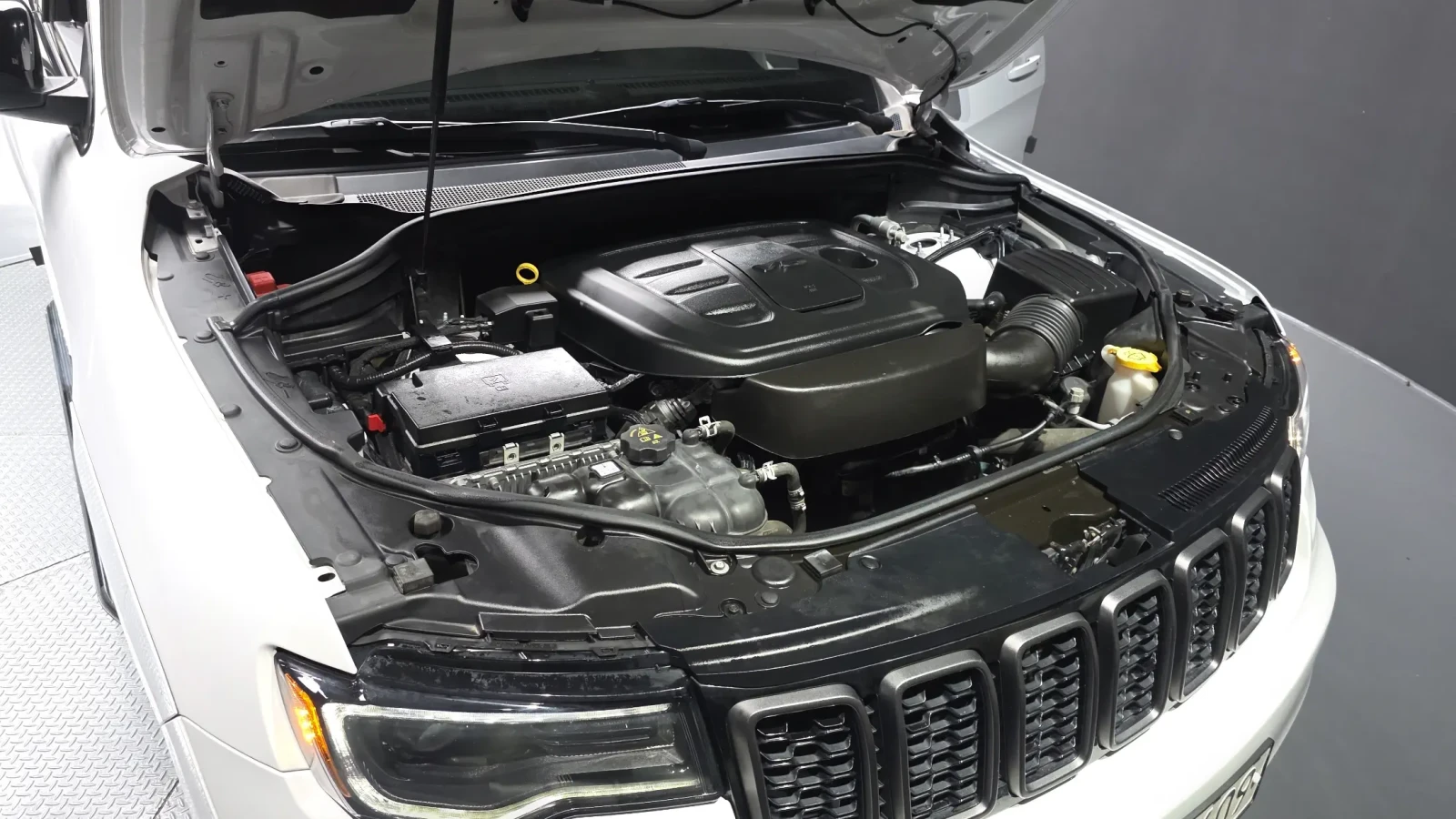 Jeep Grand cherokee 3.6 Limited X, снимка 17 - Автомобили и джипове - 54512988