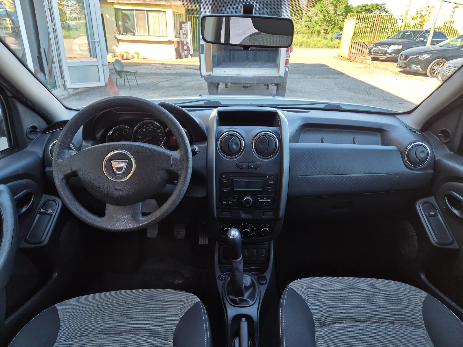 Dacia Duster 1.6I ГАЗ ITALY TOP, снимка 13 - Автомобили и джипове - 54556031