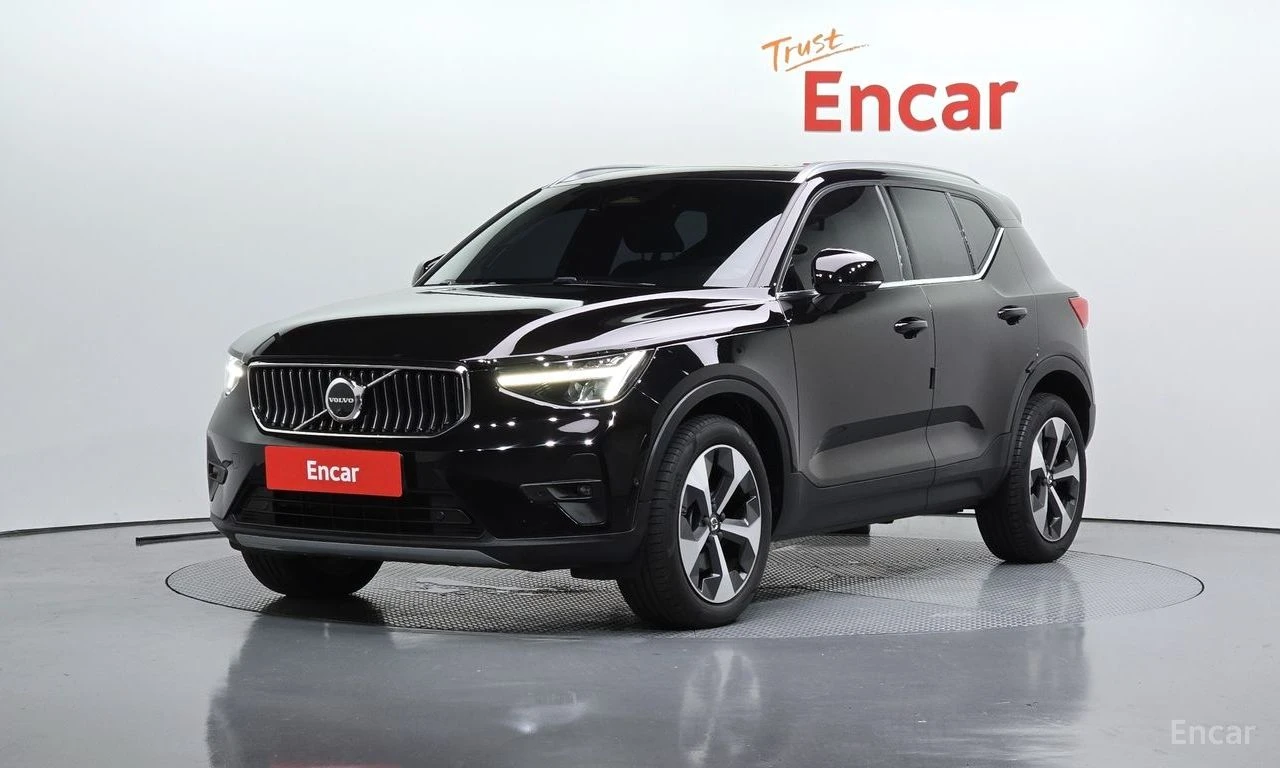 Volvo XC40 ULTIMATE* BRIGHT* 360КАМЕРА* LANE* ASSIST* ПАНОРАМ
