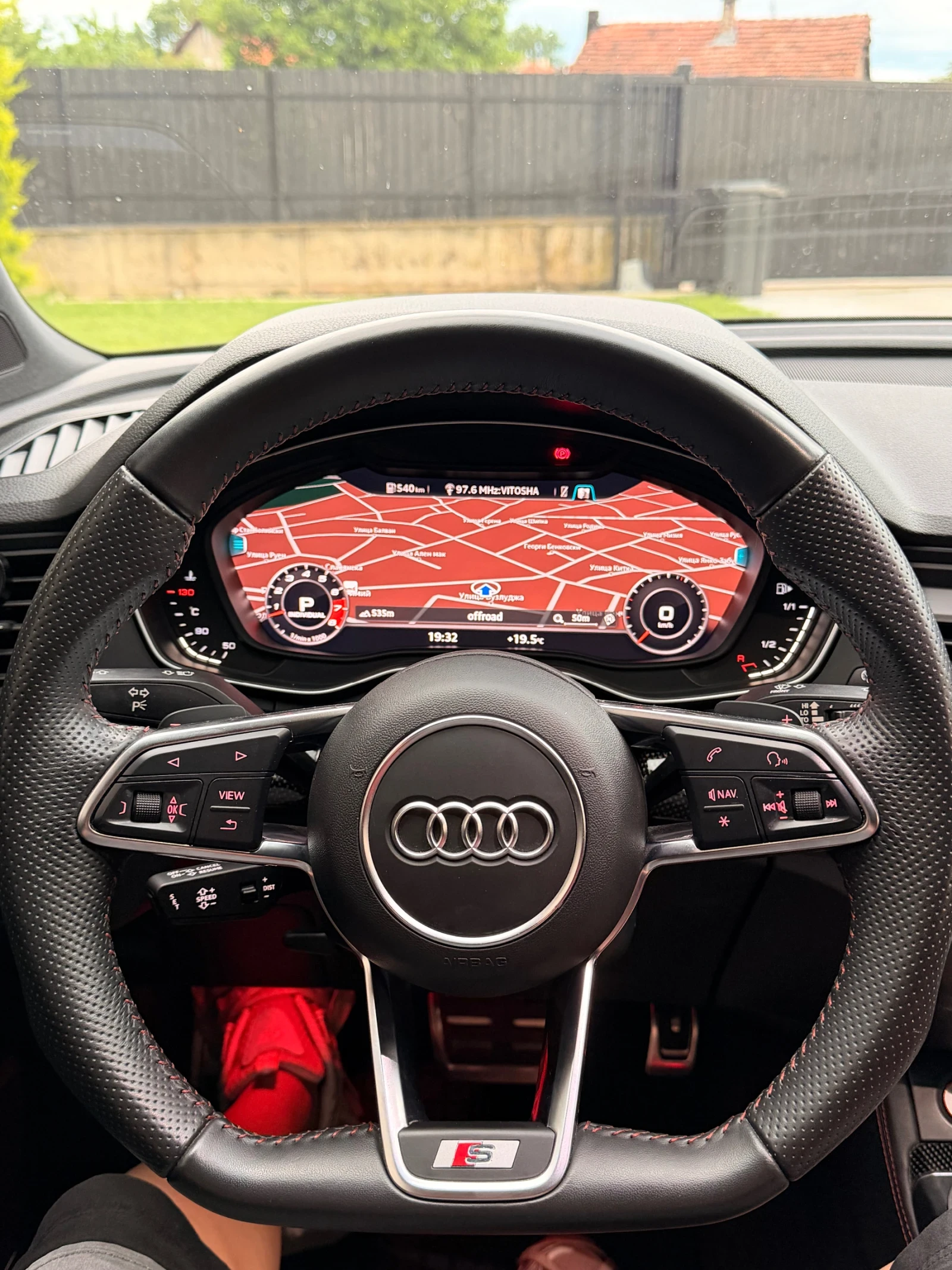 Audi SQ5 3.0 TFSI B&O* KEYLESS* DIS* PANO* FULLMAX, снимка 7 - Автомобили и джипове - 54886352