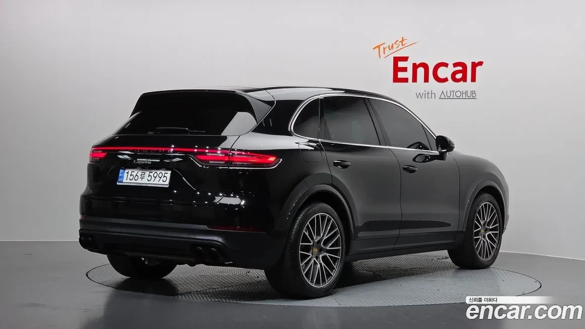 Porsche Cayenne 3.0L| MATRIX| DISTRONIC| BOSE| ADAPTIVE AIR SUSP| , снимка 3 - Автомобили и джипове - 55061638