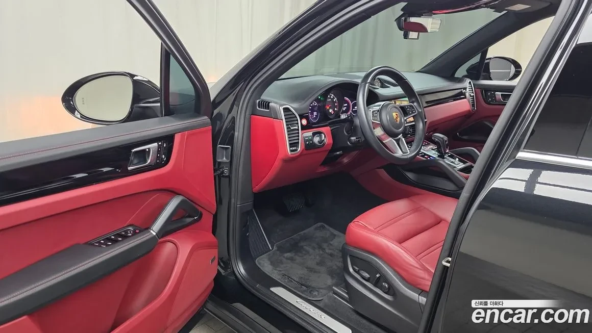 Porsche Cayenne 3.0L| MATRIX| DISTRONIC| BOSE| ADAPTIVE AIR SUSP| , снимка 5 - Автомобили и джипове - 55061638