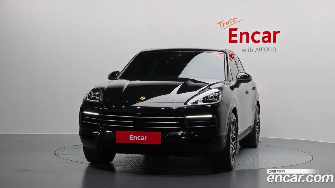 Porsche Cayenne 3.0L| MATRIX| DISTRONIC| BOSE| ADAPTIVE AIR SUSP| , снимка 2 - Автомобили и джипове - 55061638