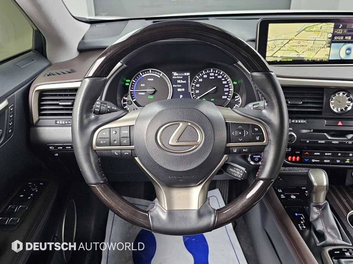Lexus RX BLIND SPOT 360 ЛЮК КРАЙНА ЦЕНА* encareu.com, снимка 13 - Автомобили и джипове - 55350069