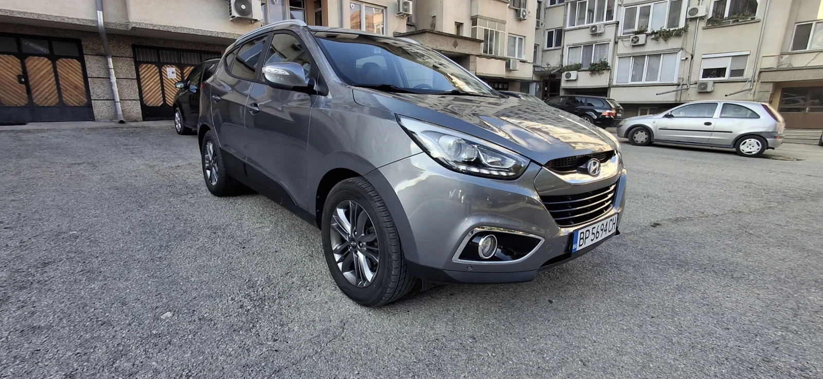 Hyundai IX35 1.6 GDI, снимка 2 - Автомобили и джипове - 56159193