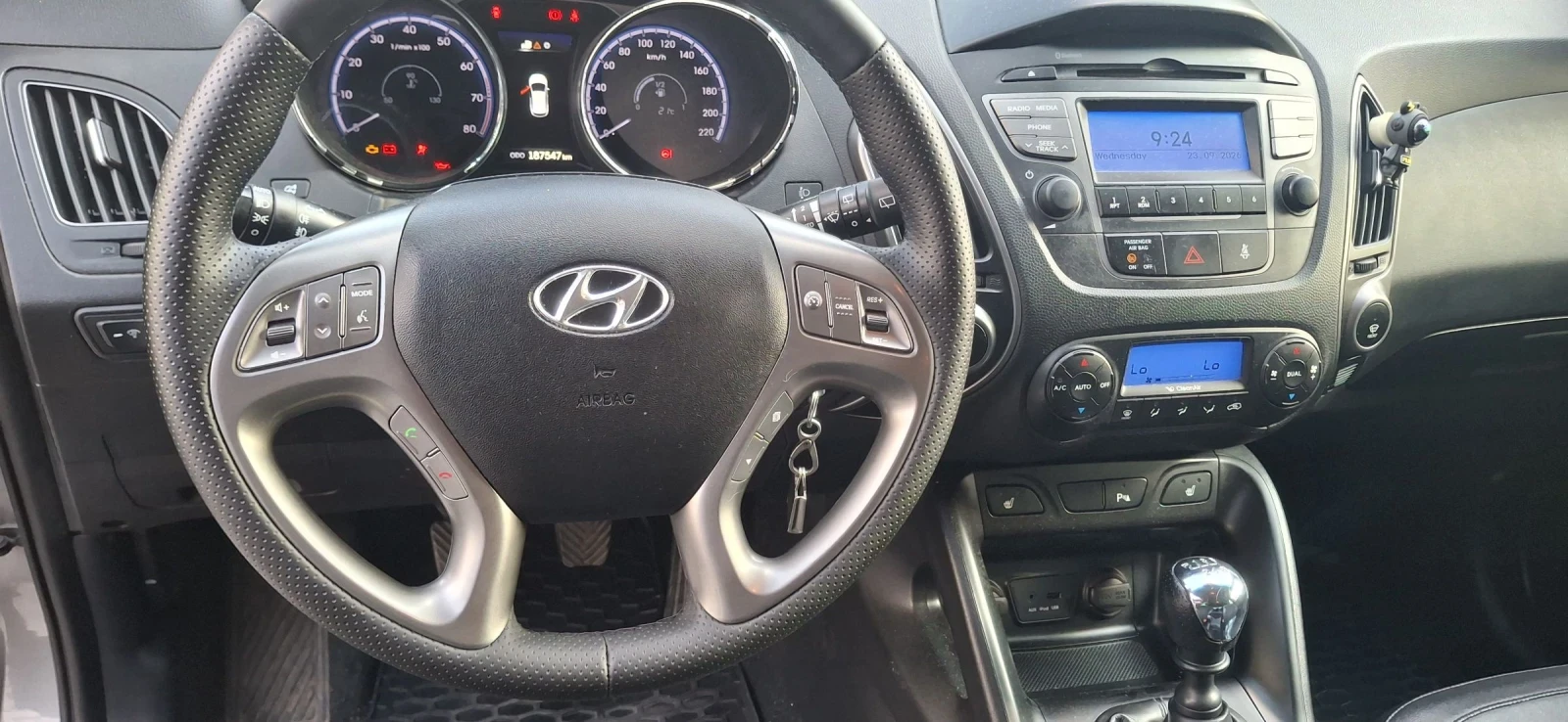 Hyundai IX35 1.6 GDI, снимка 10 - Автомобили и джипове - 56159193