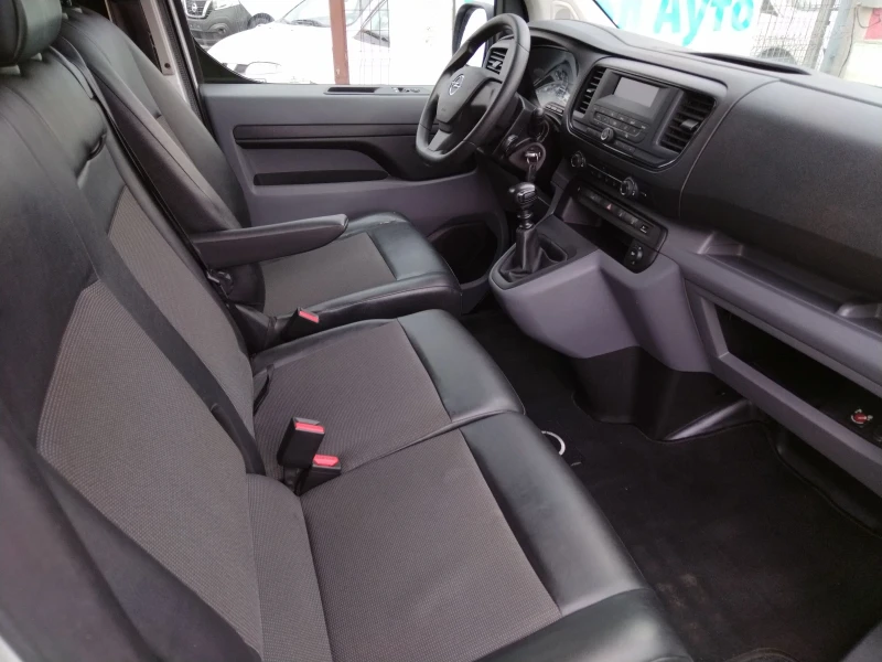 Opel Vivaro 6 скорости, темпомат, нисък пробег, камера, , снимка 13 - Бусове и автобуси - 49743045