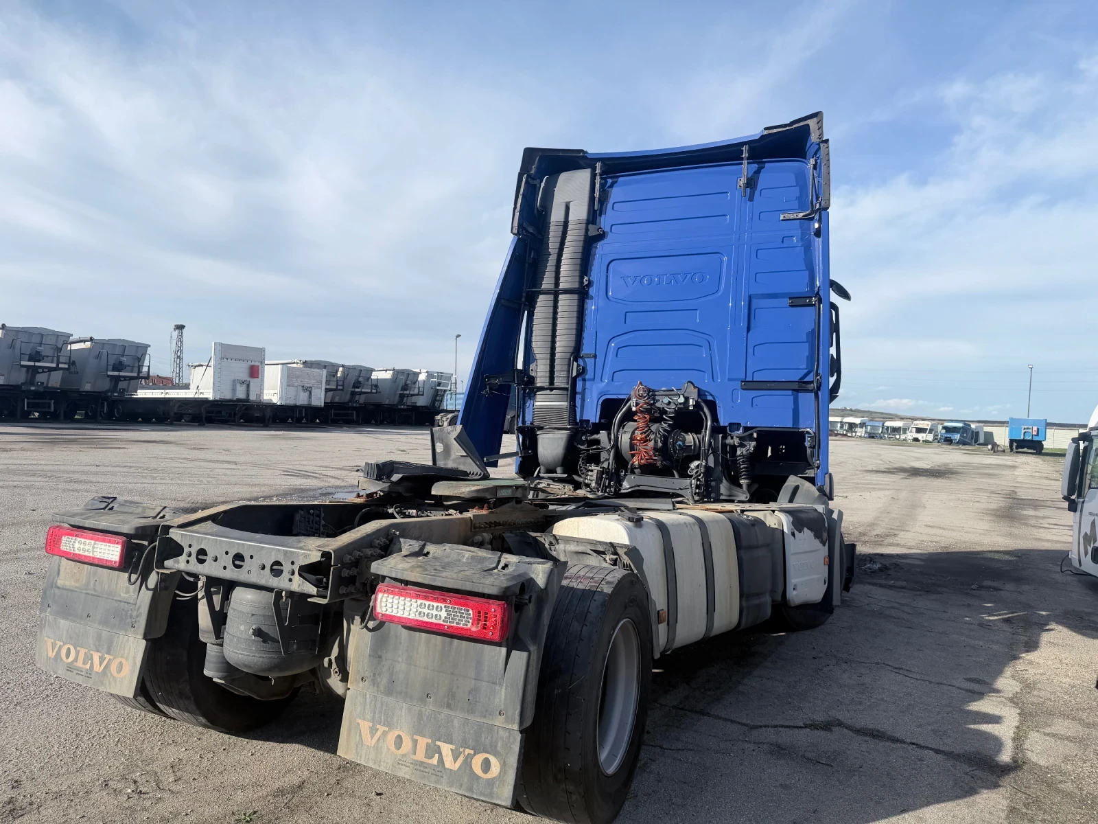 Volvo Fh 460 - изображение 3