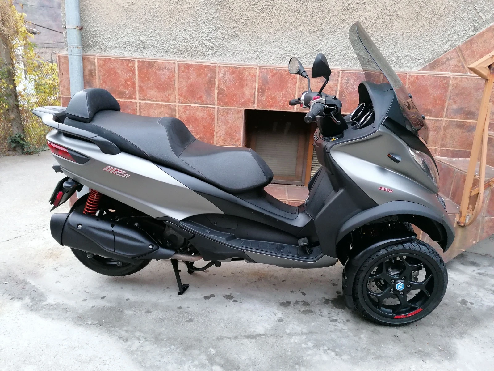 Piaggio Mp3 350i LT ABS ASR - изображение 4