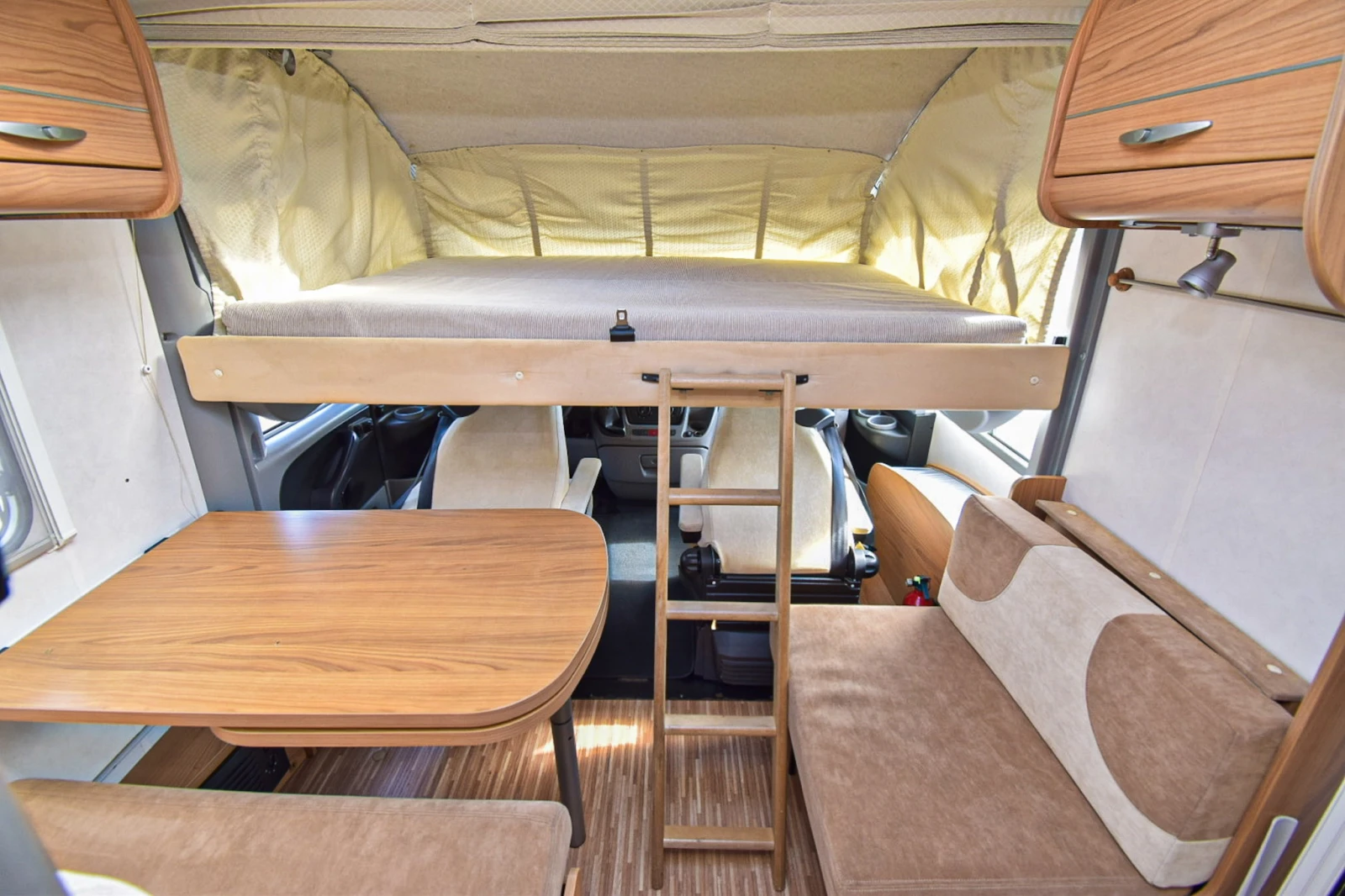 ������ Burstner Aviano I 675 | Mobile.bg � ����������� 8