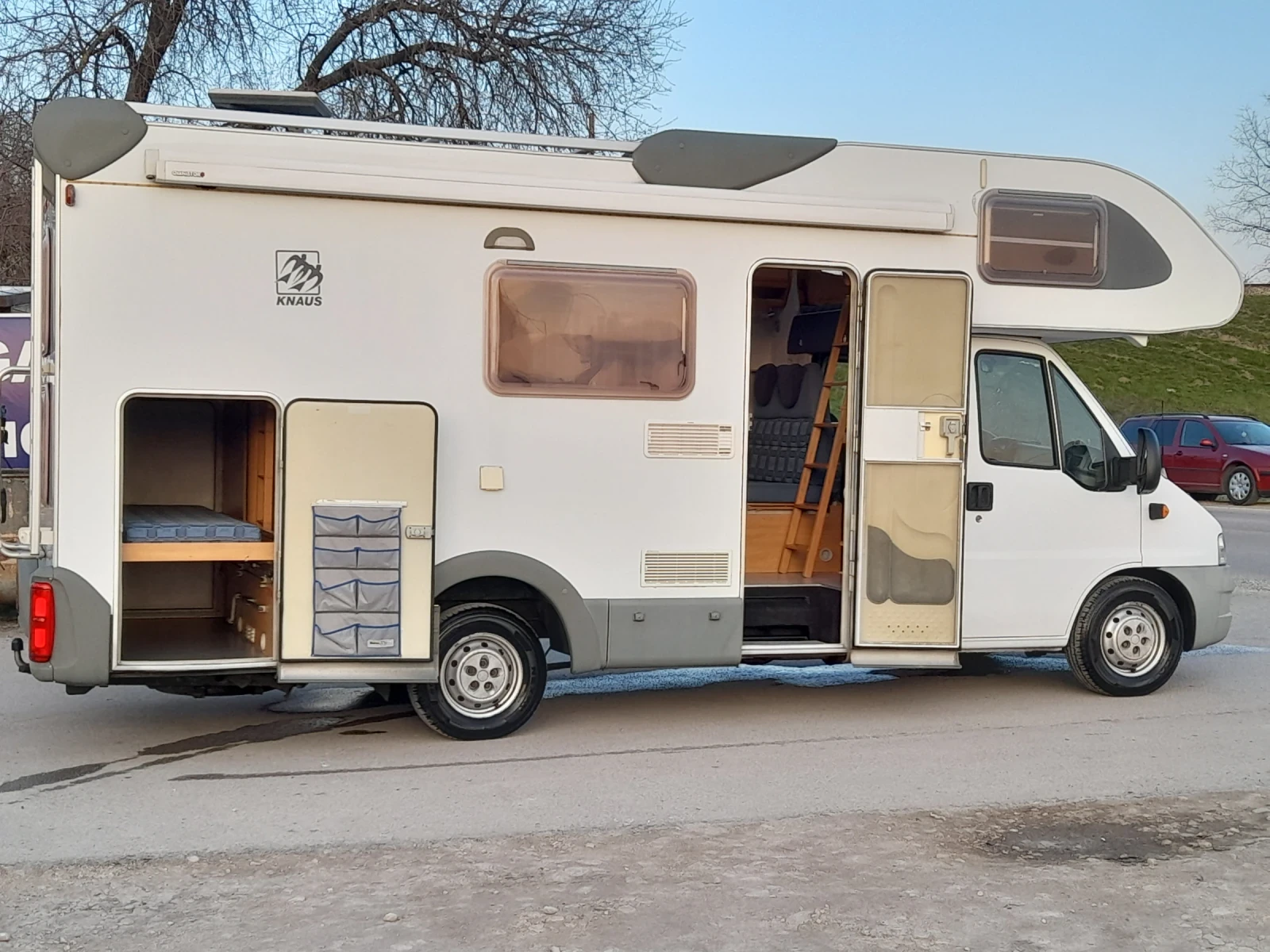 Кемпер Fiat KNAUS, снимка 7 - Каравани и кемпери - 53990313